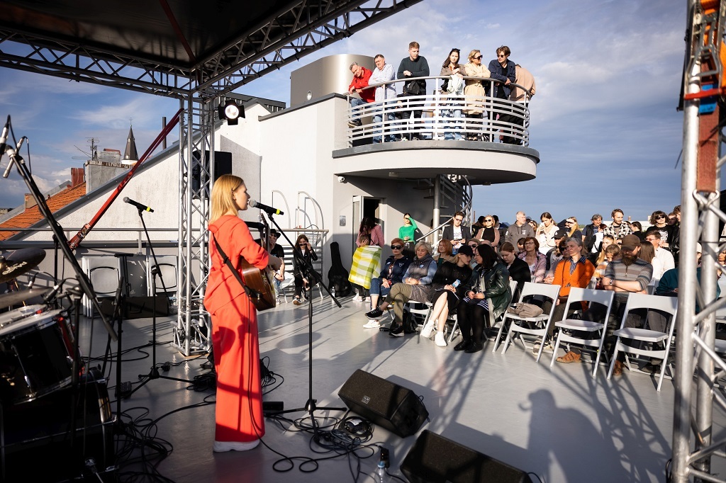 Pasitikime trumpiausią metų naktį Jaunimo muzikos festivalio „Šiauliai gyvai 2022“ koncerte!
