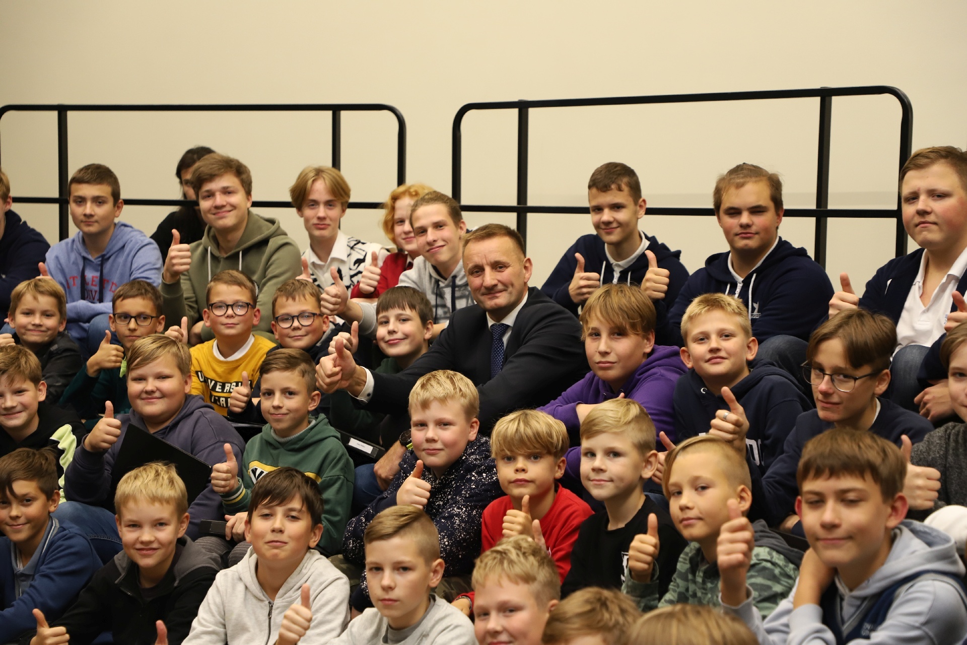 Pasveikinti sėkmingai Šiauliams atstovavę „Dagilėlio“ choristai
