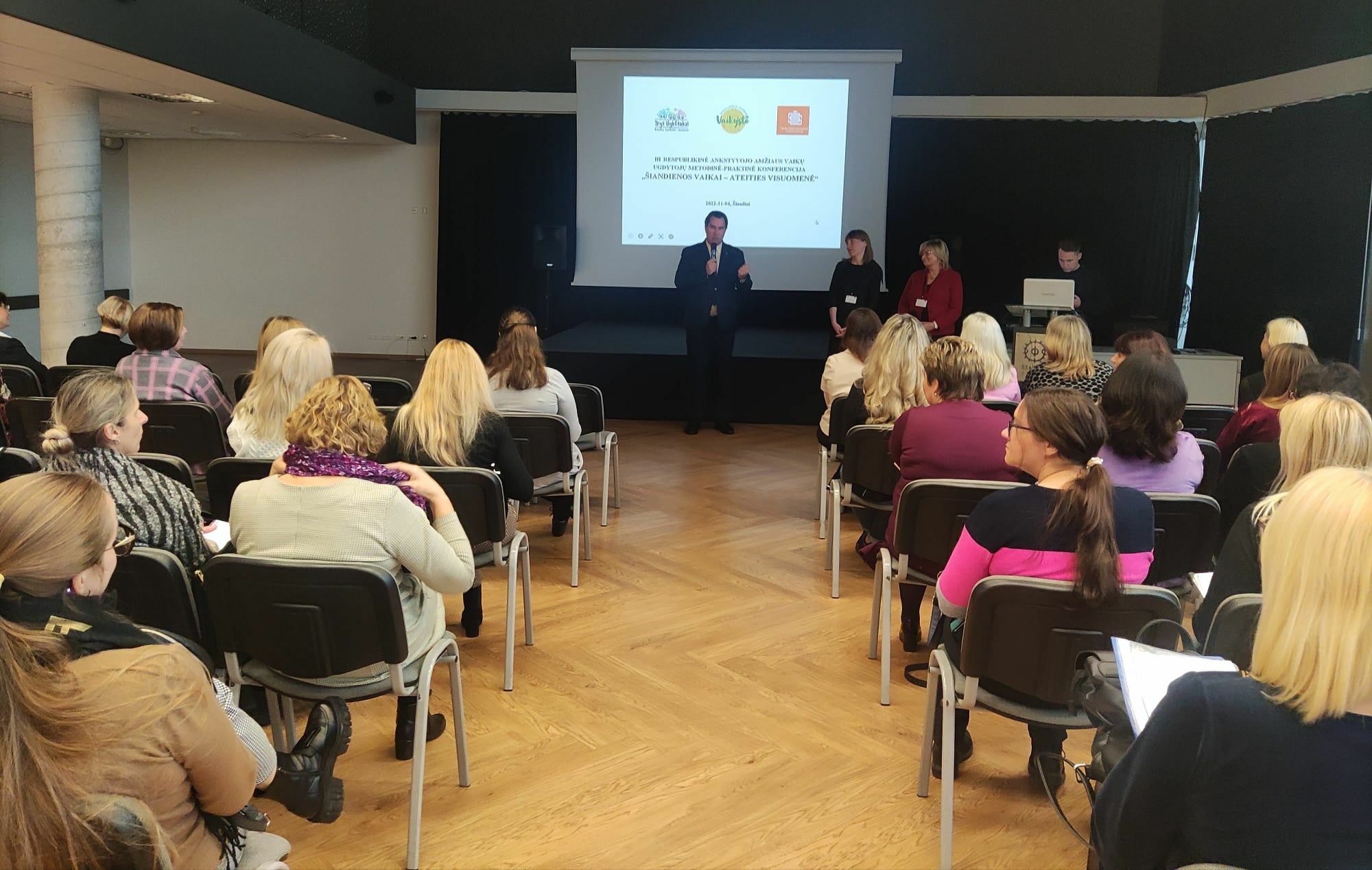 Ankstyvojo amžiaus vaikų ugdytojų metodinė-praktinė konferencija