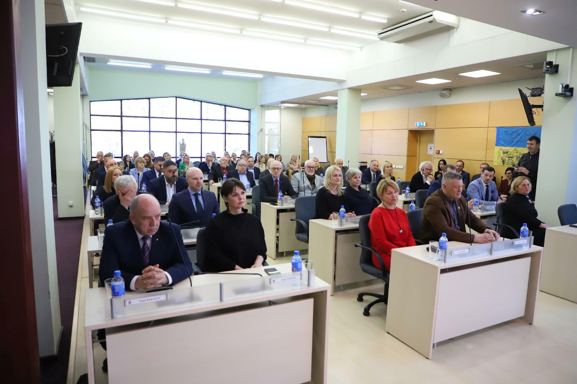 Įvyko pirmasis naujai išrinktos 2023-2027 m. kadencijos Šiaulių miesto savivaldybės tarybos posėdis