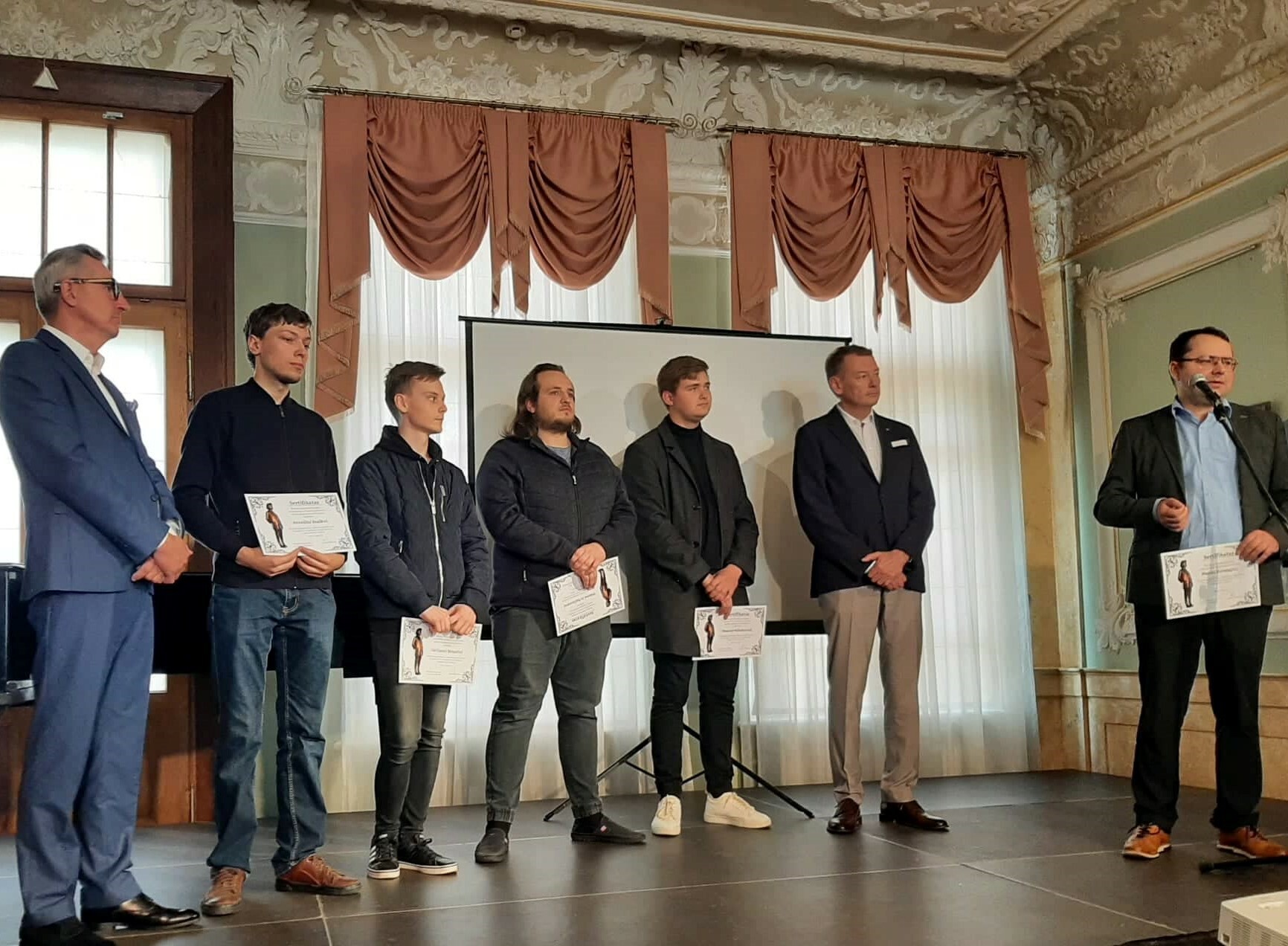Mecenato Alvydo Stulpino stipendija – Automatikos ir elektros inžinerijos programos studentui