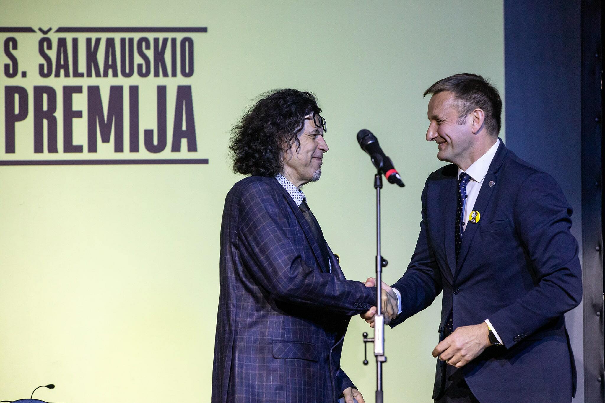 Stasio Šalkauskio premijos laureatas Gintautas Mažeikis apdovanotas iškilmingoje ceremonijoje