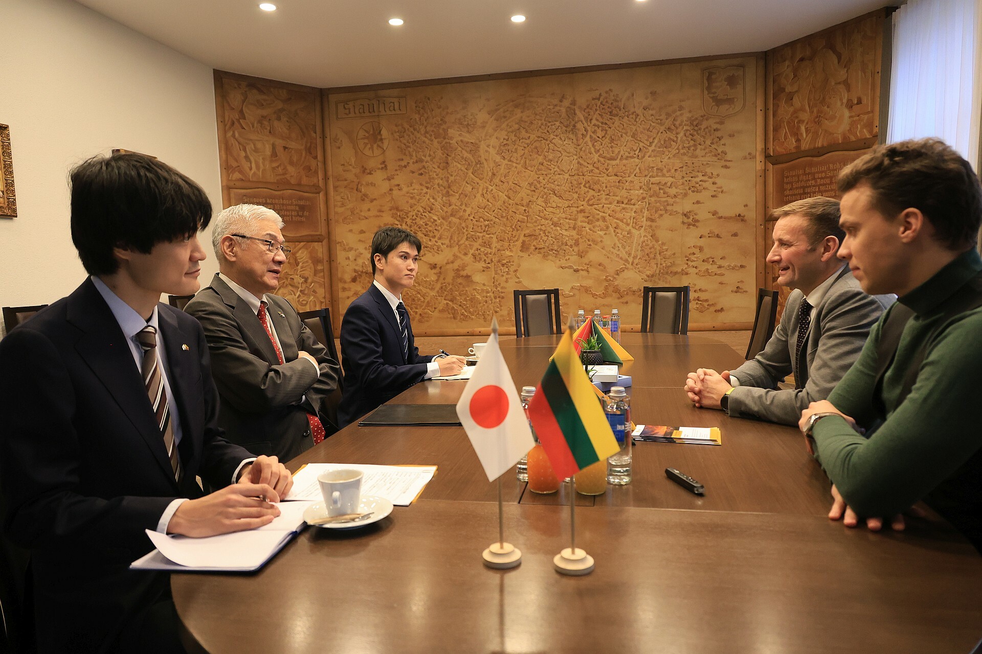 Japonijos ambasadorius atsisveikino su Šiauliais