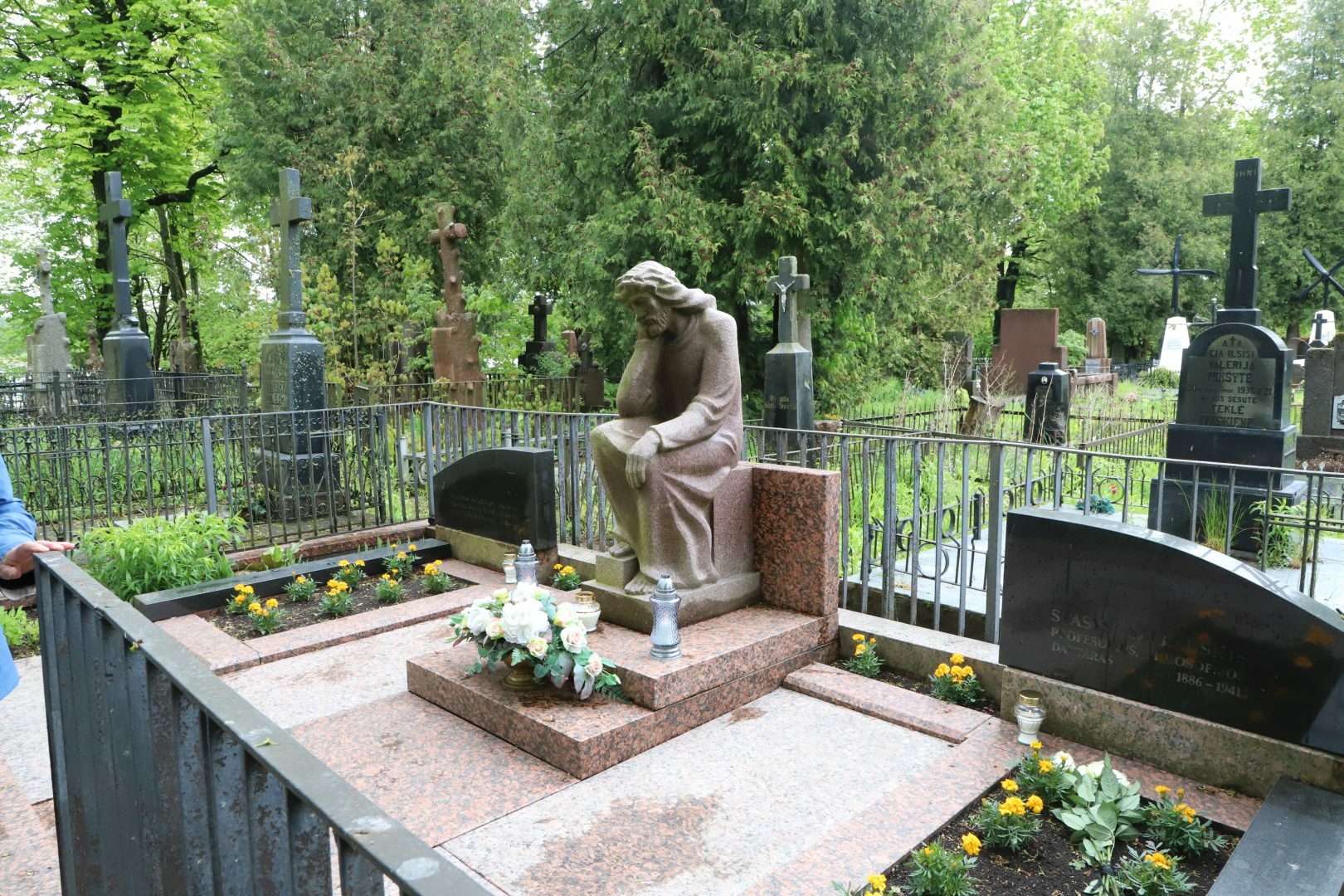 image008