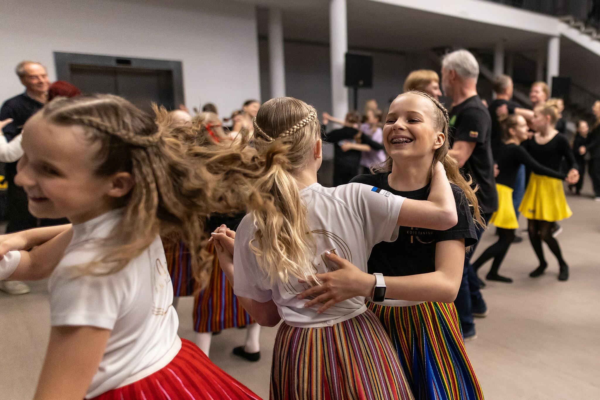 folksokiai-r-parafinaviciaus-nuotr-2-min