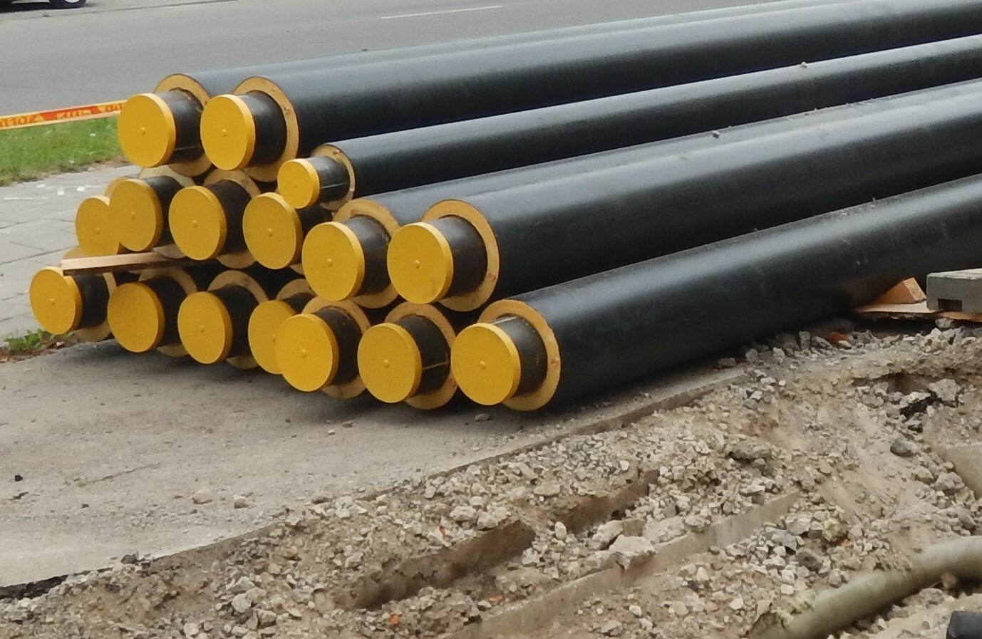 Šiauliuose vykdomi šilumos trasų atnaujinimo darbai