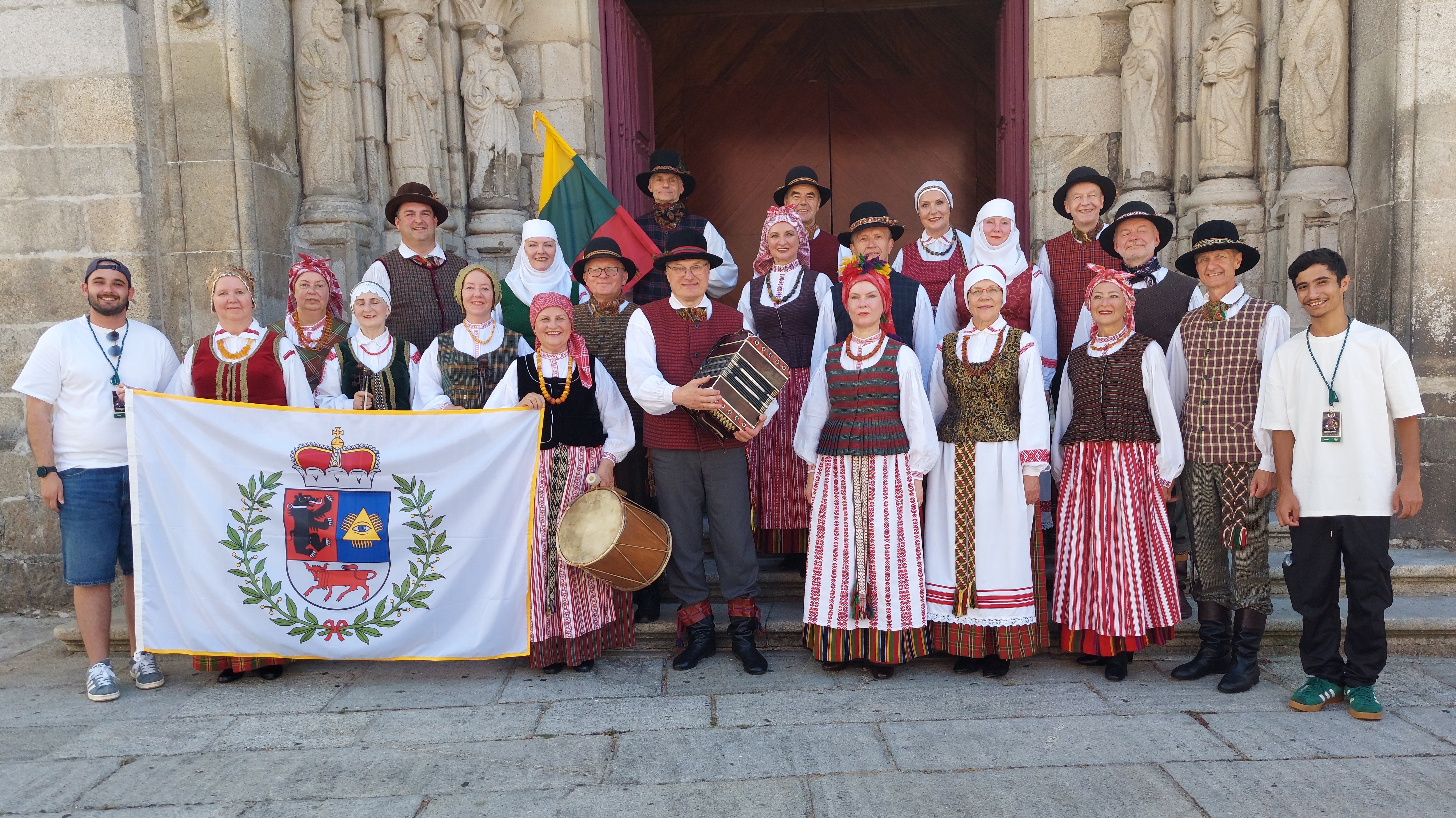 Folkloro ansamblis „Salduvė“ atstovavo Lietuvai Portugalijoje vykusiame tarptautiniame festivalyje