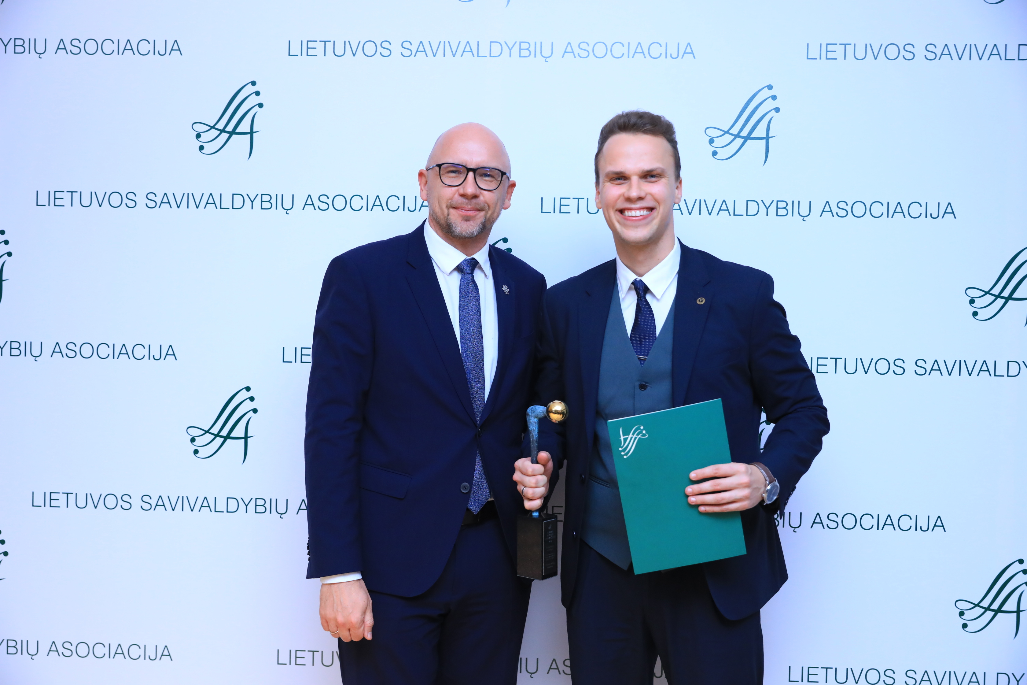 Šiaulių miesto savivaldybė apdovanota už ryšių...