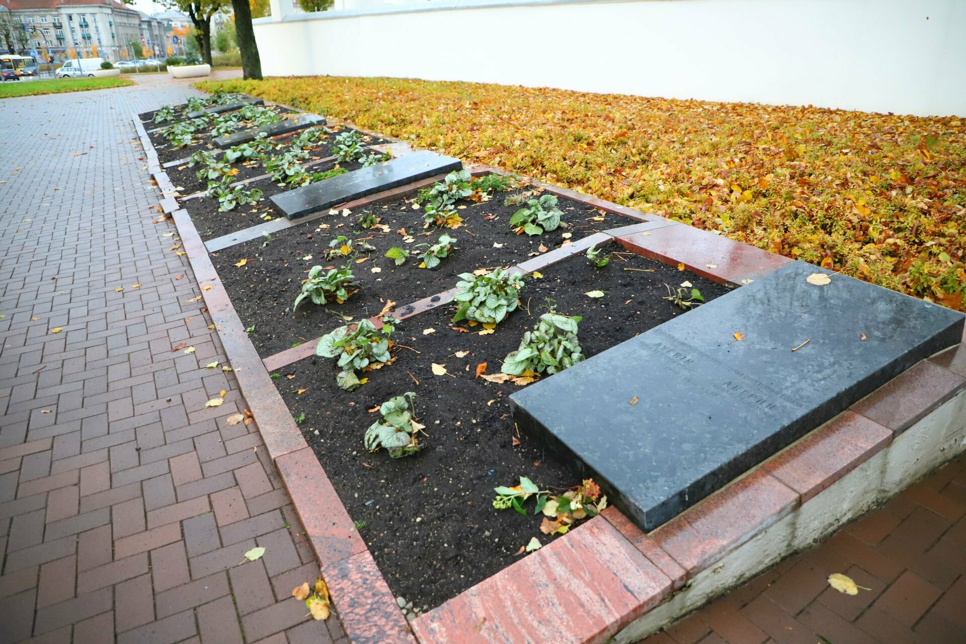 Šiauliai užbaigia sovietinio memorialo istoriją...