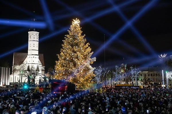 Informacija norintiems prekiauti ir teikti...