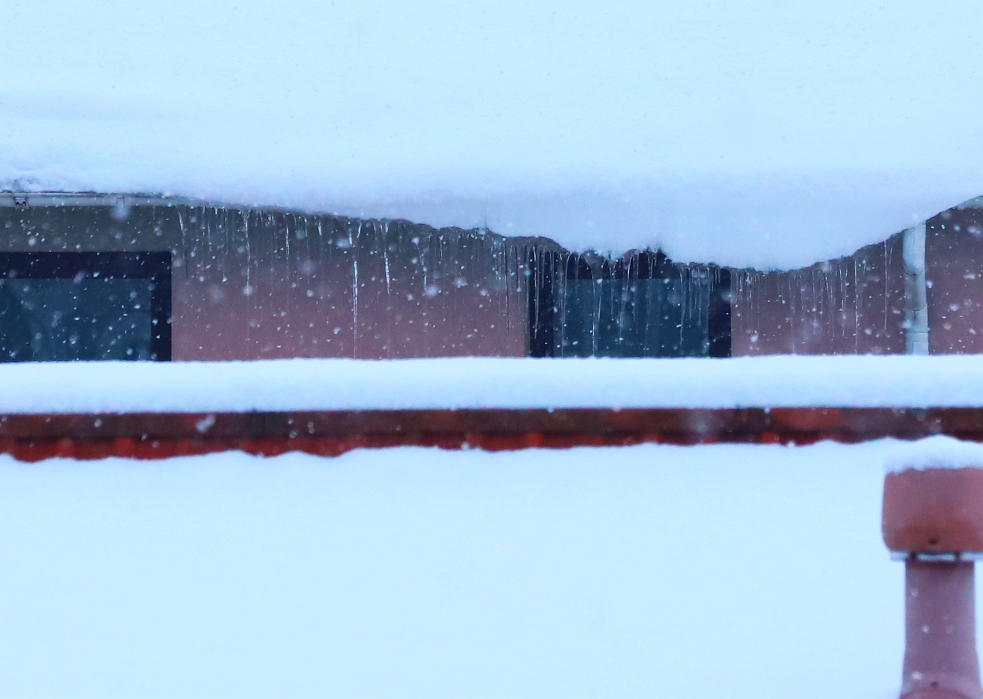 Primename apie varveklių ir sniego sankaupų ant...