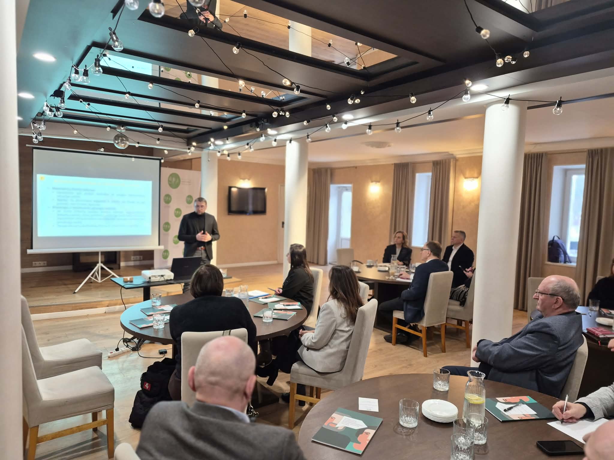 Tęsiami susitikimai su verslo bendruomene...