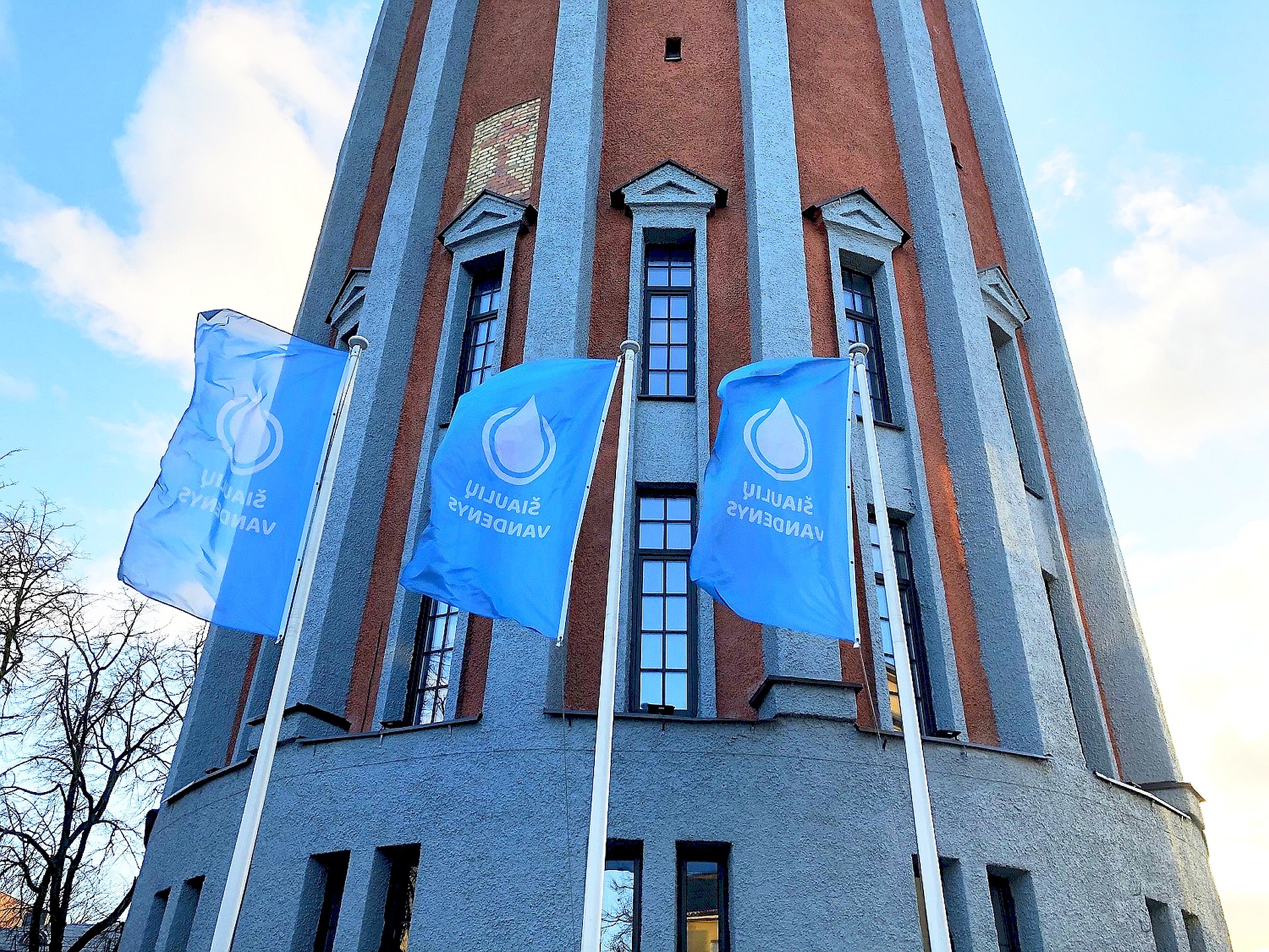 Įspėjimas gyventojams: sukčiai apsimeta UAB...