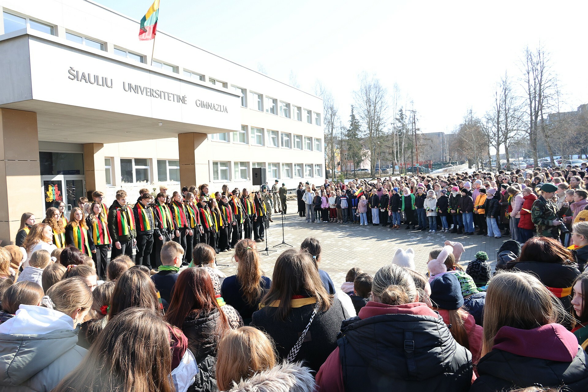 Šiaulių jaunimas jau švenčia Lietuvos...