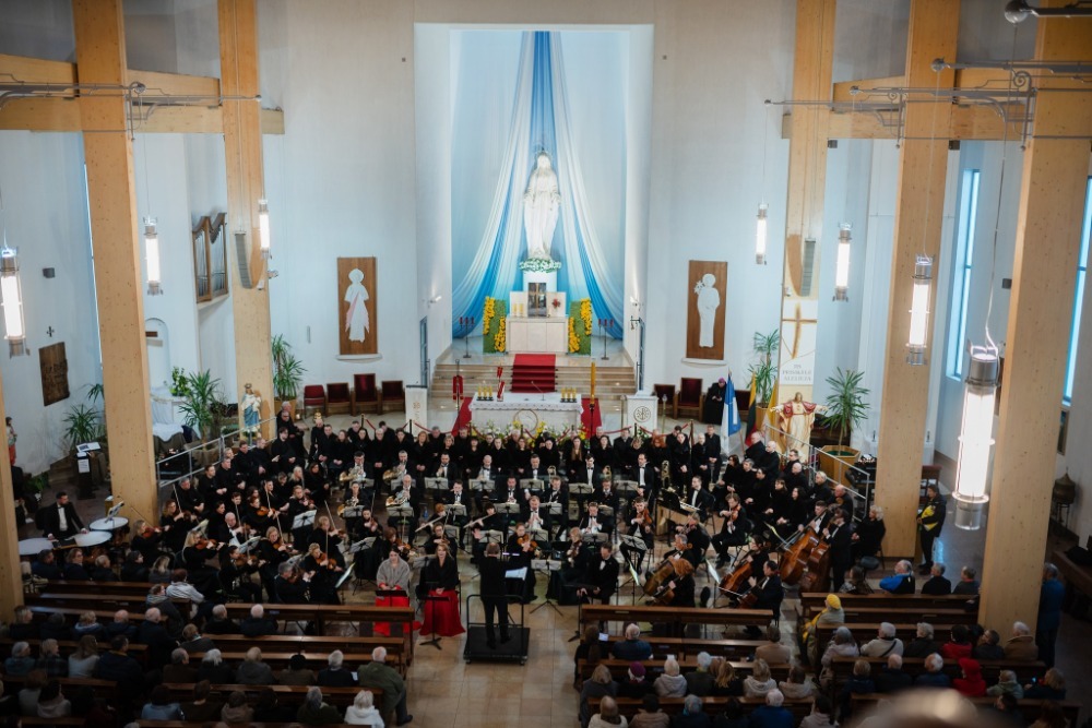 RESURREXIT – muzika, suvienijusi miestą ir...