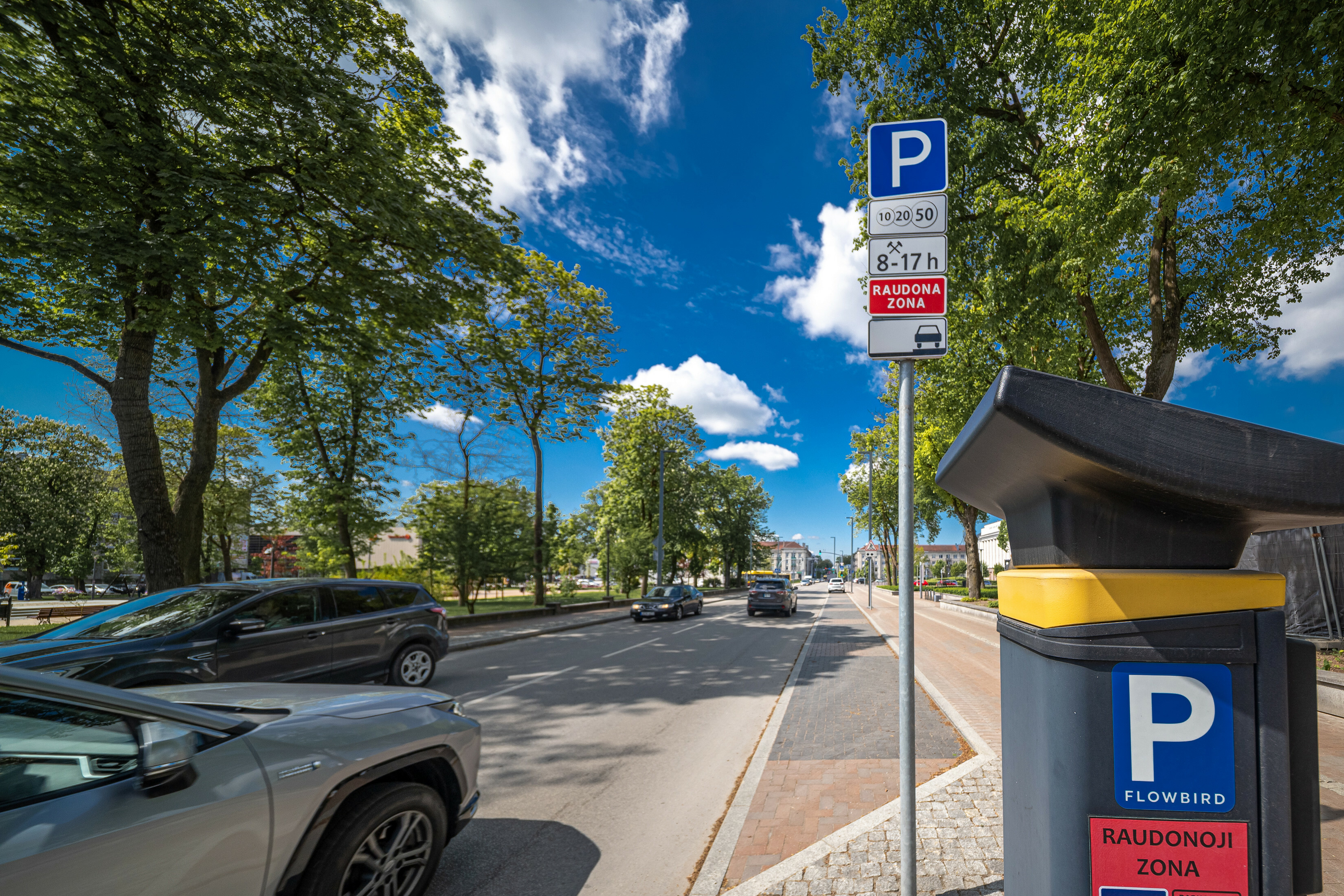 Automobilių stovėjimas mokamose zonose: kodėl...