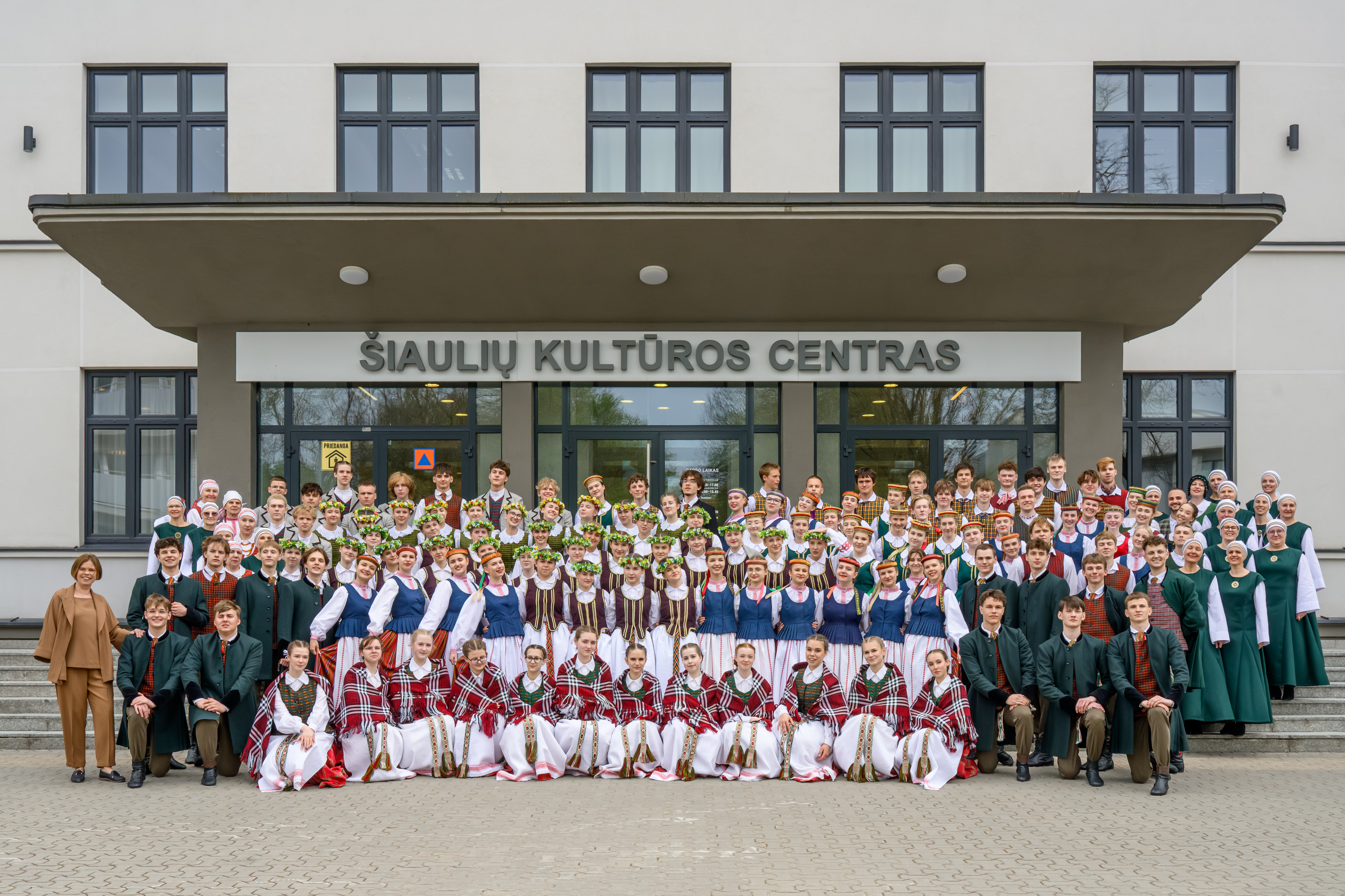 Šiaulių Juliaus Janonio gimnazijos liaudiškų...