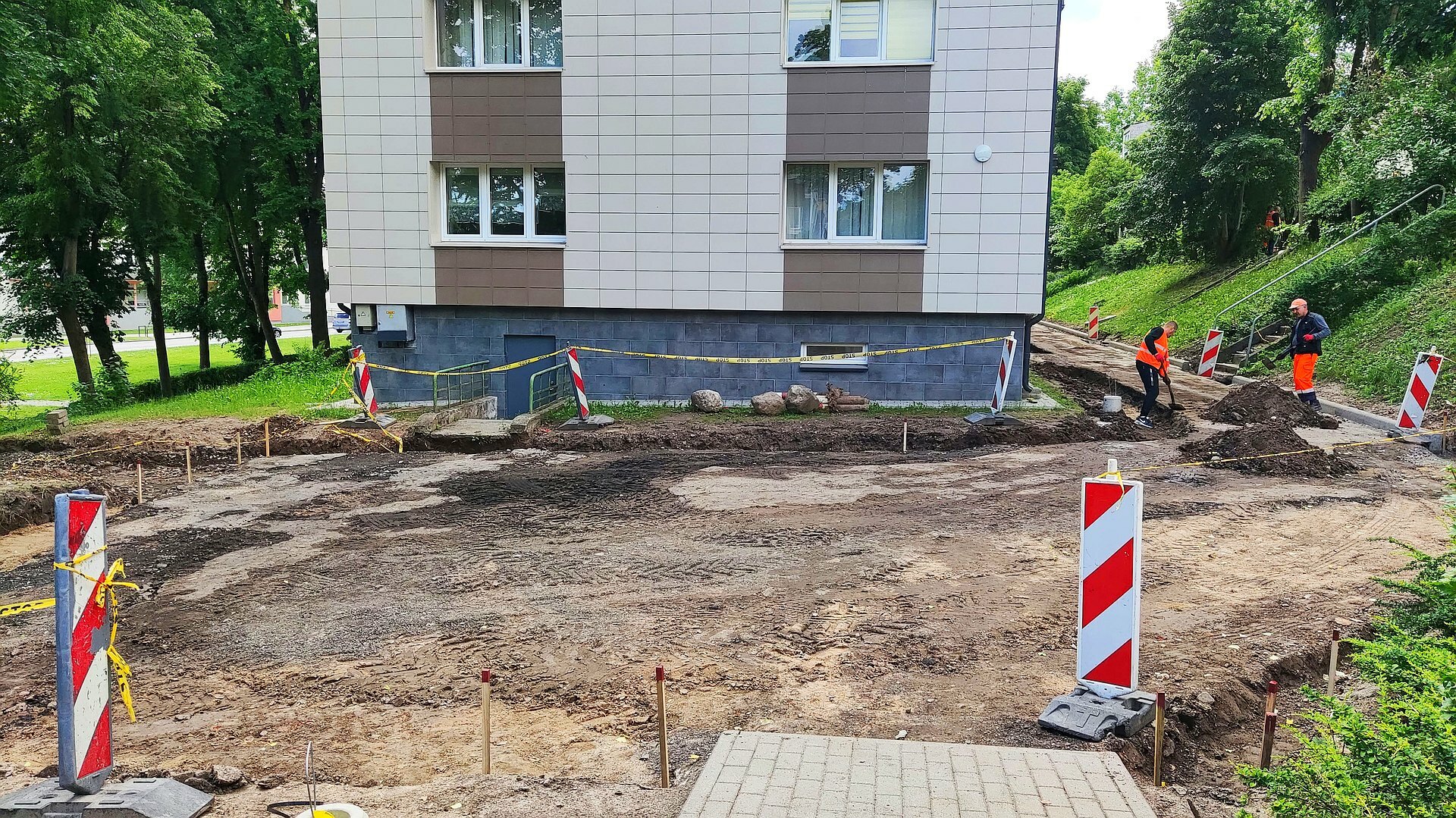 Savivaldybė vykdo savo pažadus – renovuokite namą, o mes prisidėsime prie aplinkos sutvarkymo