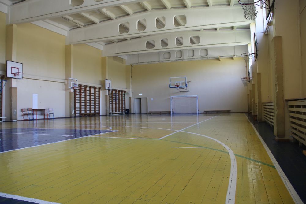 Gegužių progimnazijos sporto salė