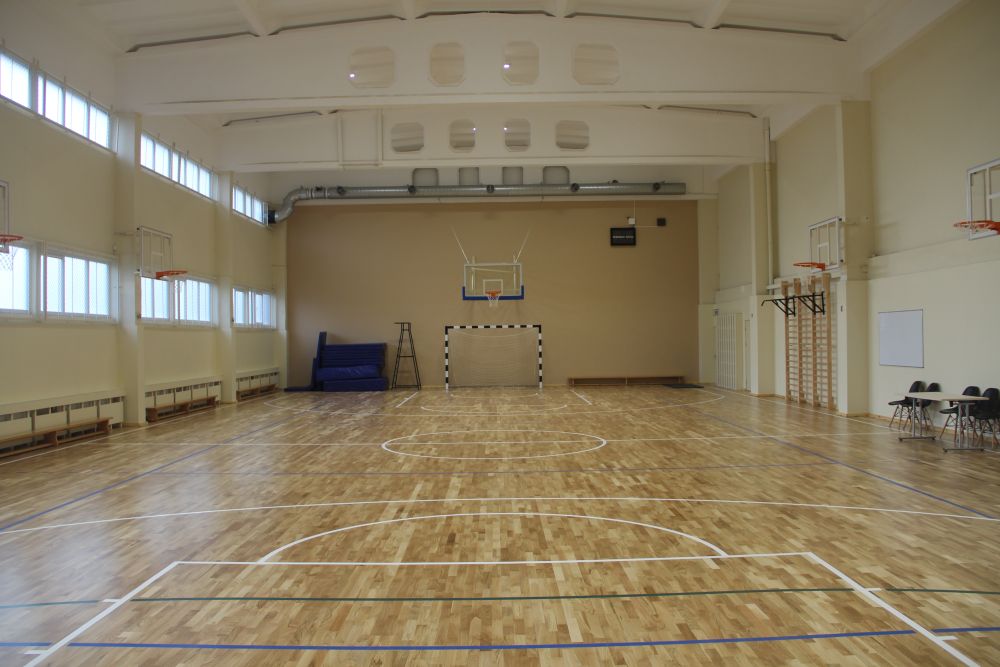 Saulėtekio gimnazijos sporto salė